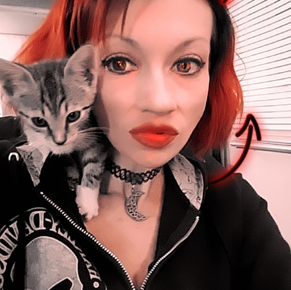 Meet your Posher, Kelly - Picture 5 of 8